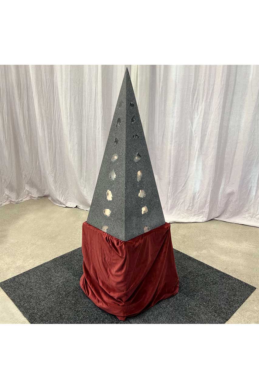 M. Hoppstädter, Pyramide, 2023